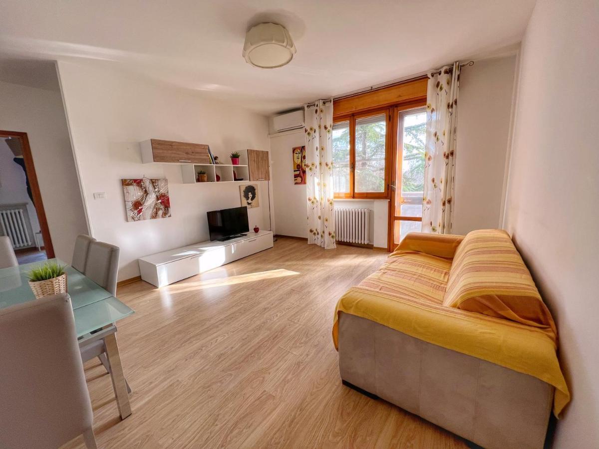 Lovely Apartment A Due Passi Dal Mare Rimini Extérieur photo
